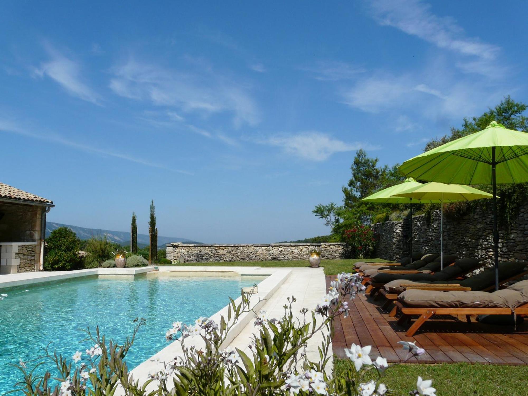 Joli Mas Provençal du 19ème siècle avec grande piscine privée, situé au calme, en campagne de Lacoste, au cœur du Luberon, 6 personnes, LS2-239 Amanto Lacoste  Extérieur photo